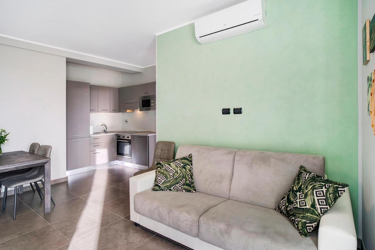 Via Giardino Grande Apartment Черво Екстериор снимка